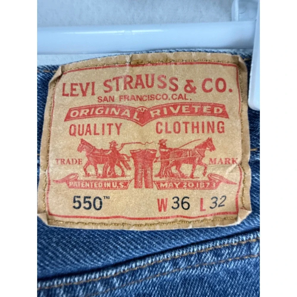 Levi's 550 Relaxed Fit Jeans Mens 36x32 Blue Denim Medium Wash Cotton